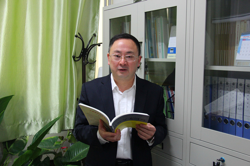 尹忠明