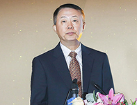 <b>李铭</b>