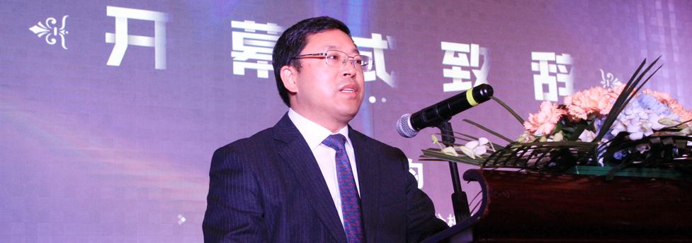 苟文均
