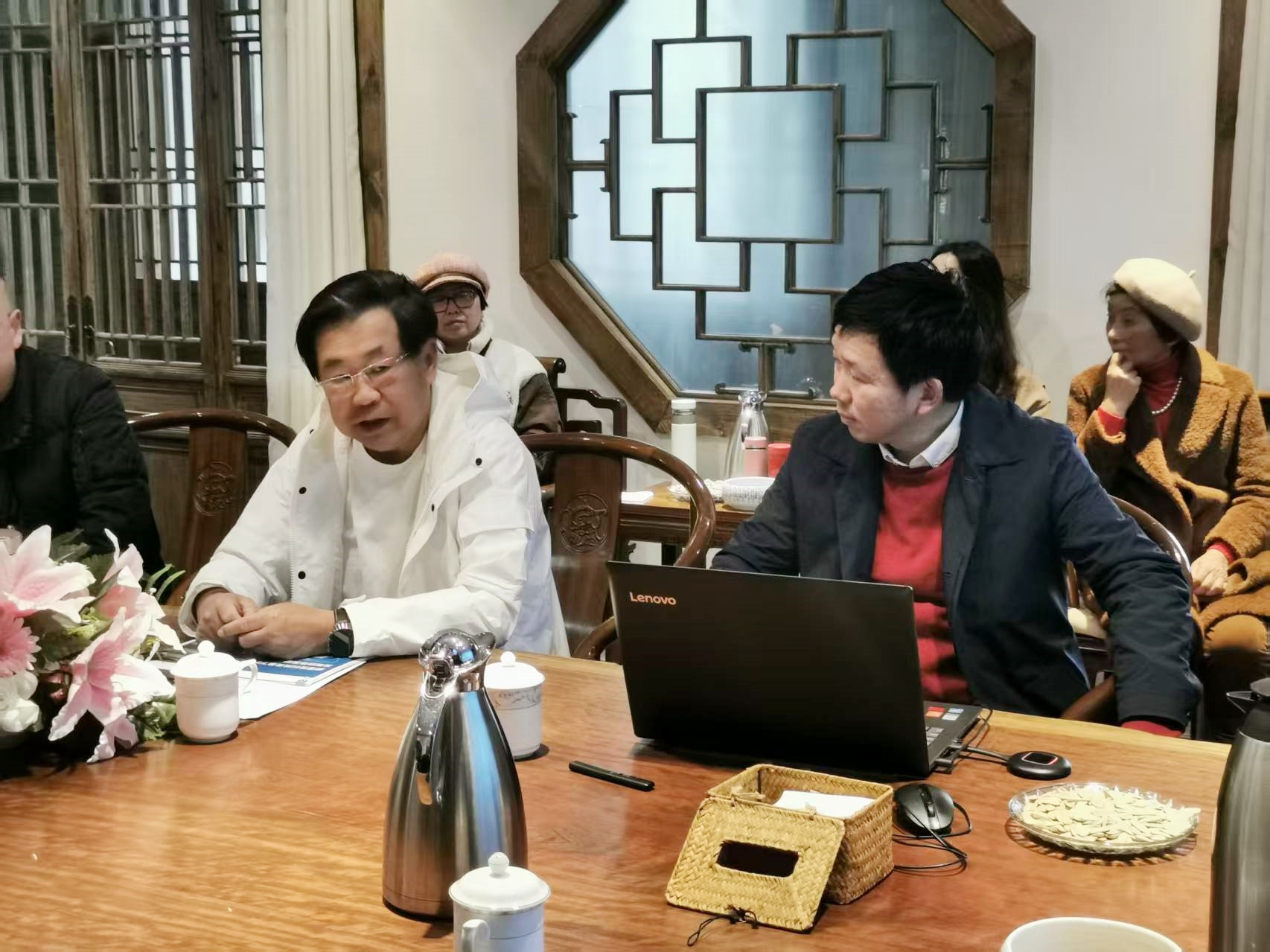 活动回顾——巅覆性科技背景下四川经济发展趋势