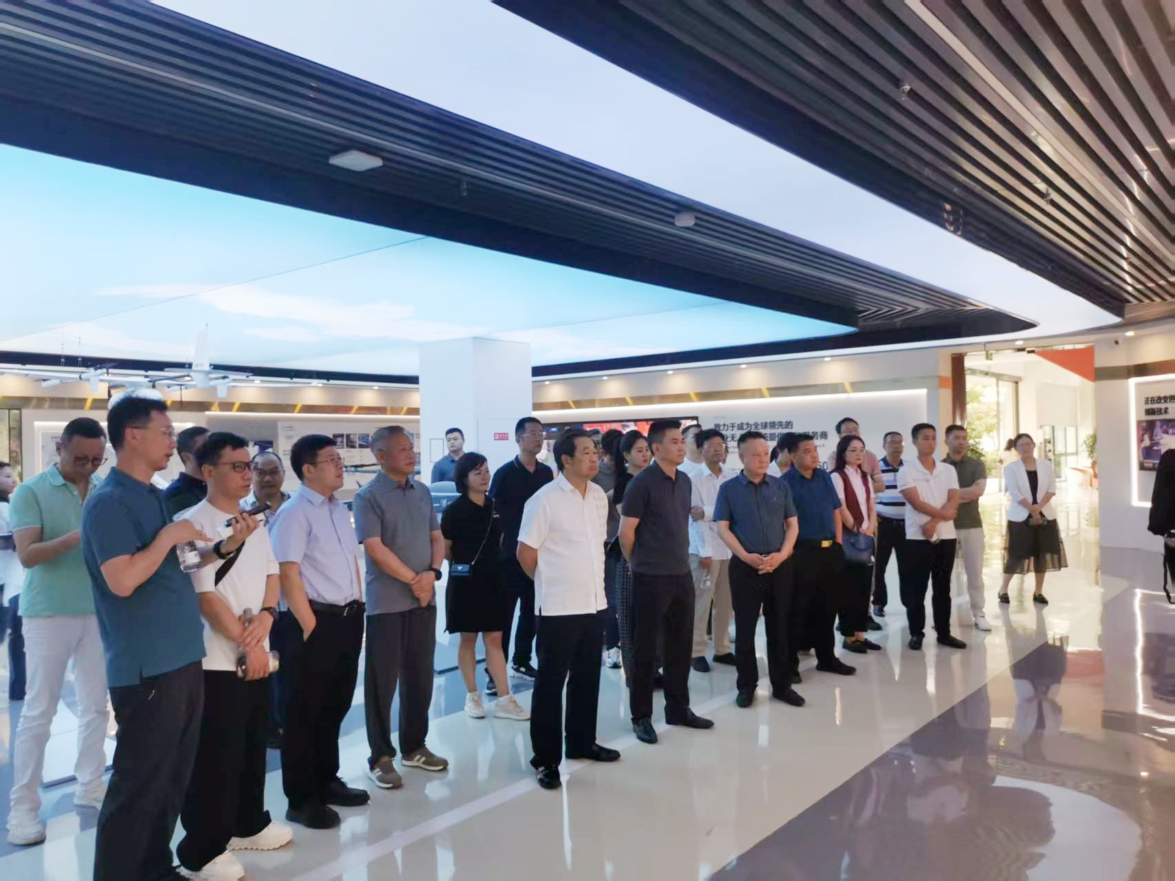 研学低空经济标杆 探究科创企业发展