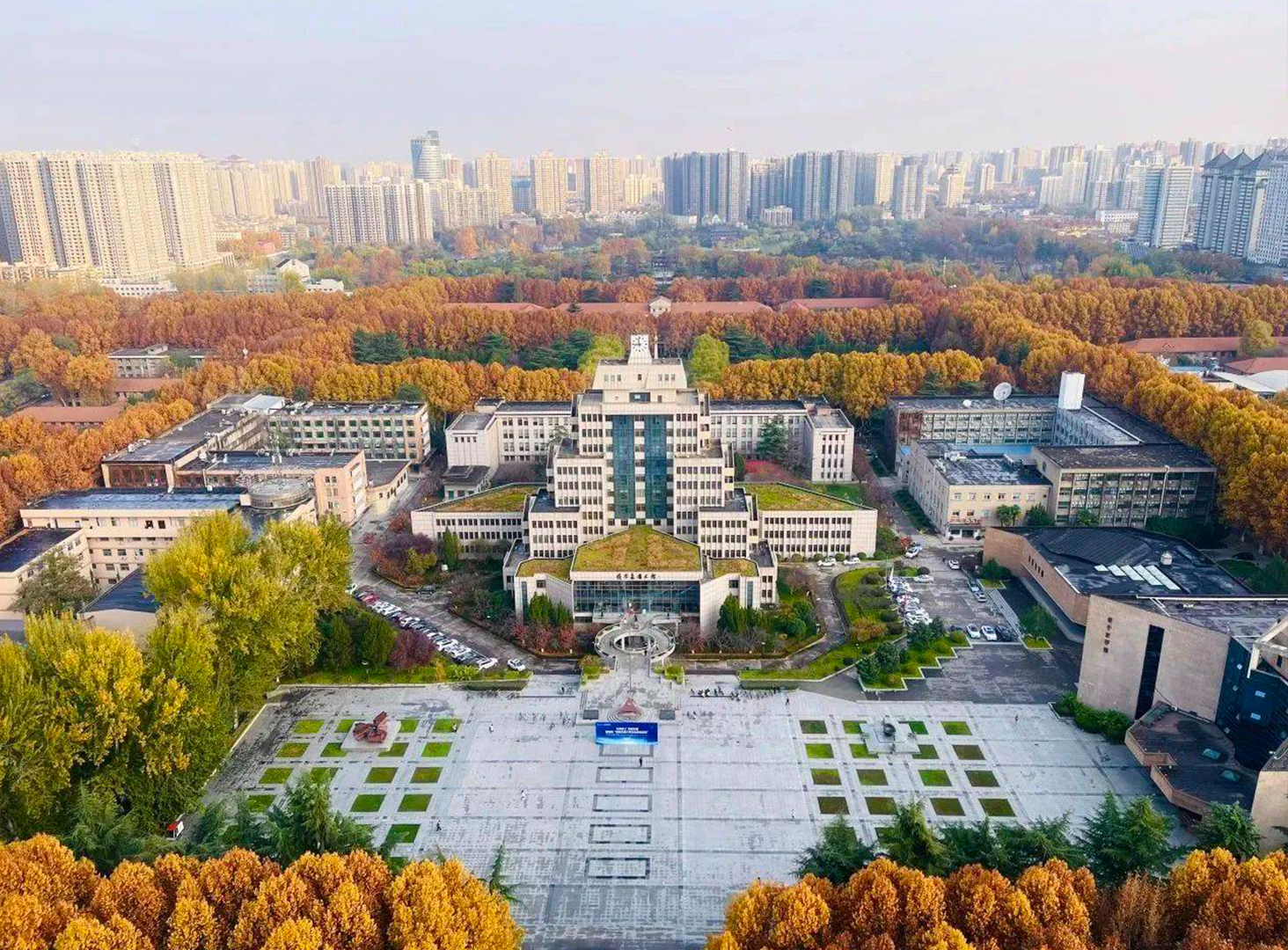 <b>西安交通大学与法国SKEMA商学院</b>