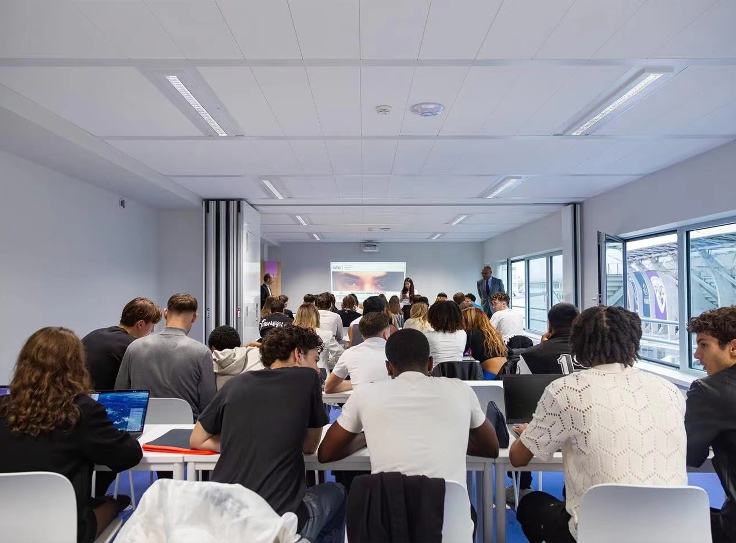 <b>法国欧洲管理学院EBS Paris工商</b>