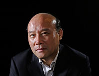 <b>王德培</b>