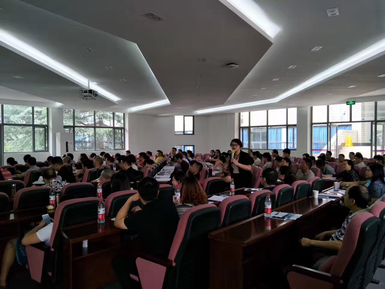 重塑管理者，提升领导力