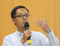 <b>刘峰</b>
